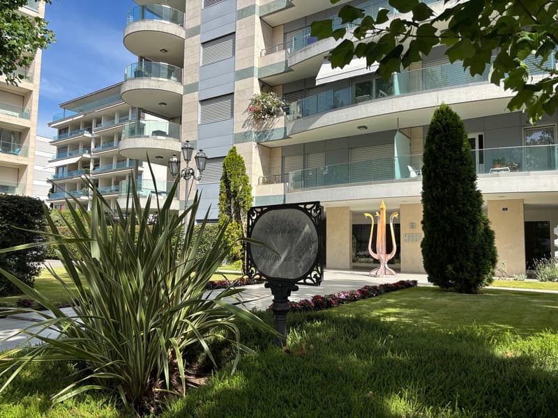 Gemütliche 3-Zimmer-Wohnung mit Balkon und Panoramablick in Lugano (1)