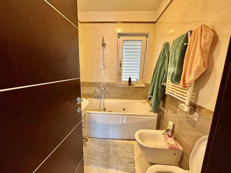 Appartement accueillant de 3 pièces avec balcon et vue panoramique à Lugano (7)