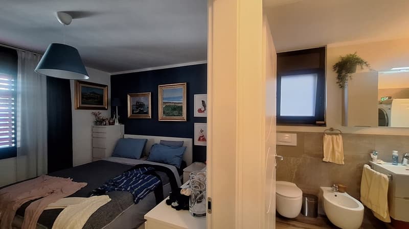 Appartement ensoleillé, confortable avec grande terrasse, place de parking (7)