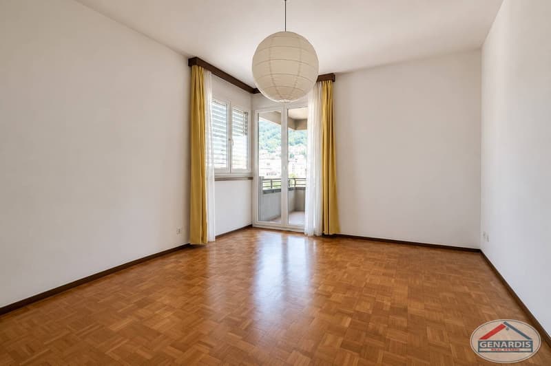 Lugano, Centrale, Lumineux, Spacieux Appartement avec deux Terrasses (12)