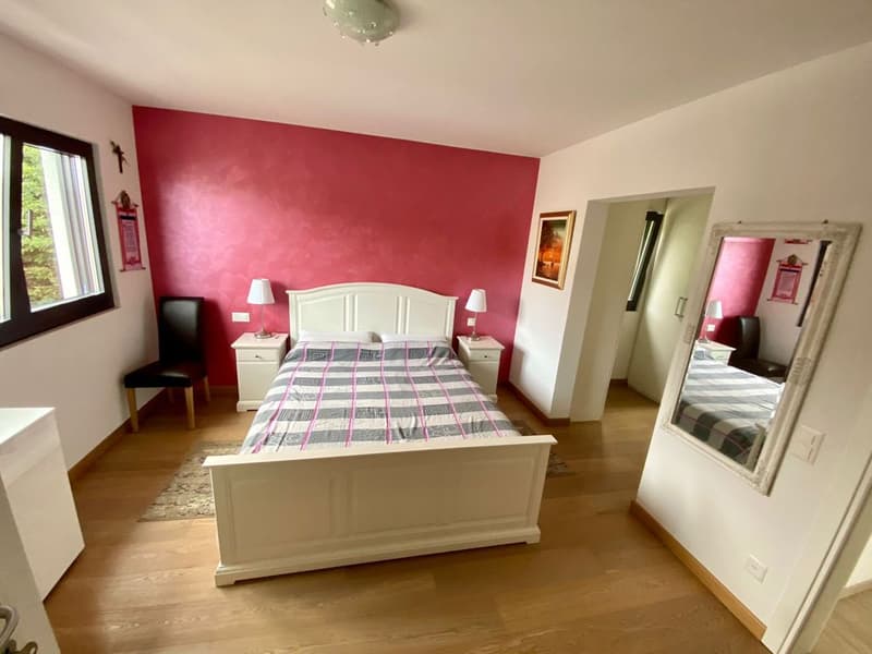 Sonnige, komfortable, elegante, moderne, geräumige Villa mit Garten (14)