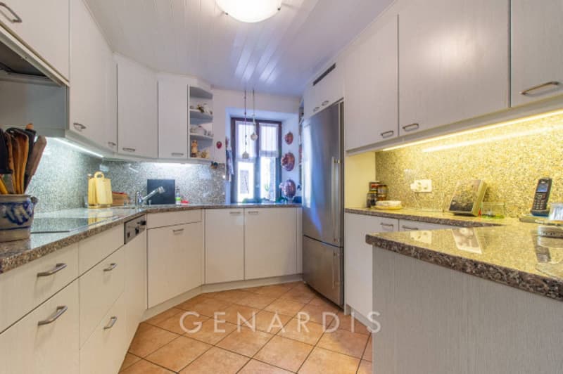 Splendida casa di 8 locali a Pura con ampio terrazzo soleggiato (7)