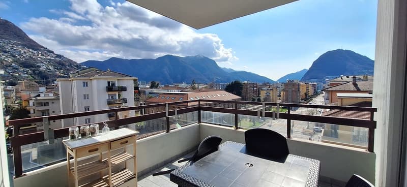 Centro Lugano, Piano Attico Appartamento loc 2,5, Terrazza, Balcone, Posto Auto coperto. (15)