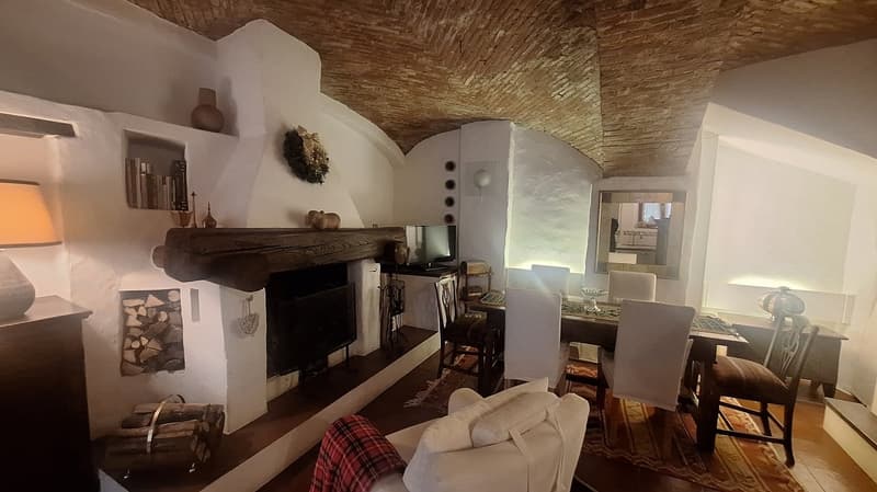 Accogliente  Casa con terrazza, giardino,  posto auto  privato,  Piscina (6)