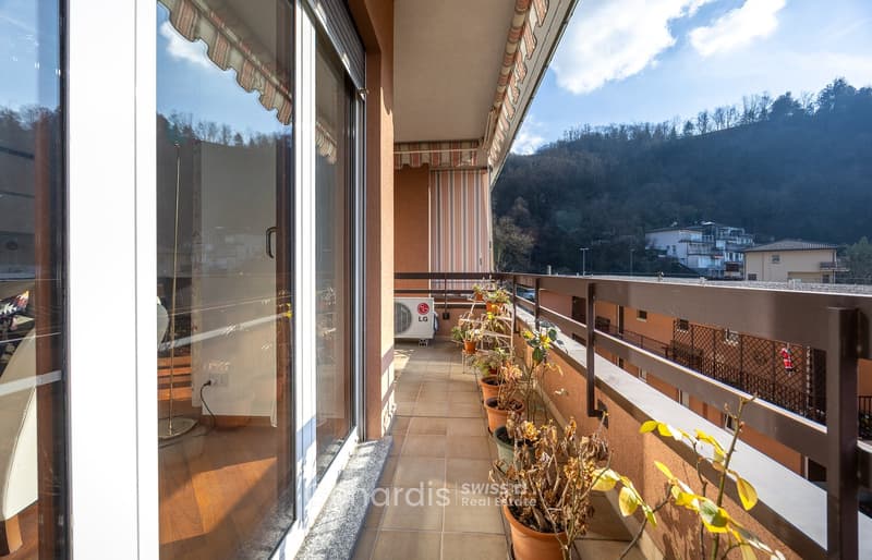 Elegante appartamento di 3 Locali con Vista Lago a Campione d'Italia (11)