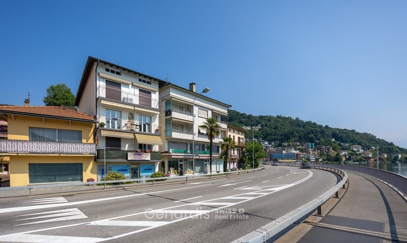 Luminoso appartamento di 4.5 locali con balcone a Ponte Tresa (26)