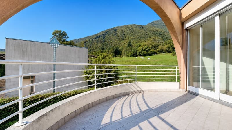 Soleggiata,   Confortevole Villetta indipendente  con portico, terrazza, giardino (5)