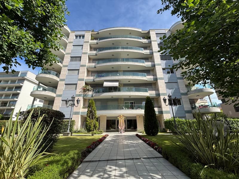 Accogliente appartamento di 3 locali con balcone e vista panoramica a Lugano (10)