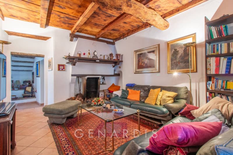 Splendida casa di 8 locali a Pura con ampio terrazzo soleggiato (4)
