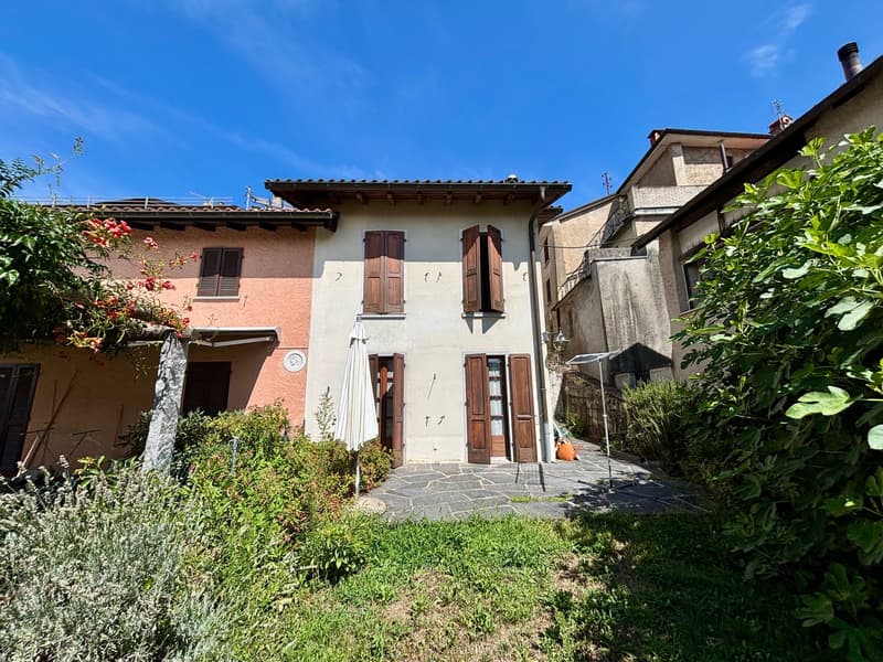 Graziosa casa unifamiliare con giardino - solo residenza primaria! (2)