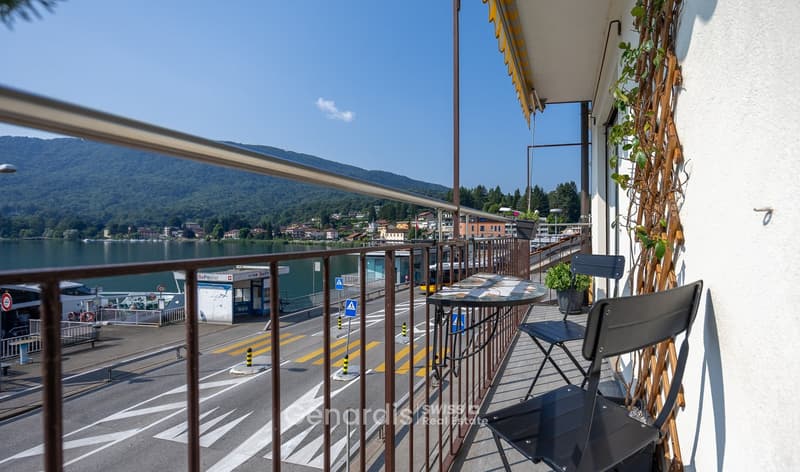 Luminoso appartamento di 4.5 locali con balcone a Ponte Tresa (8)