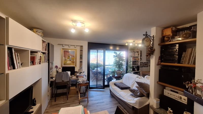 Soleggiato, Confortevole Appartamento con grande Terrazza, Posto Auto (6)