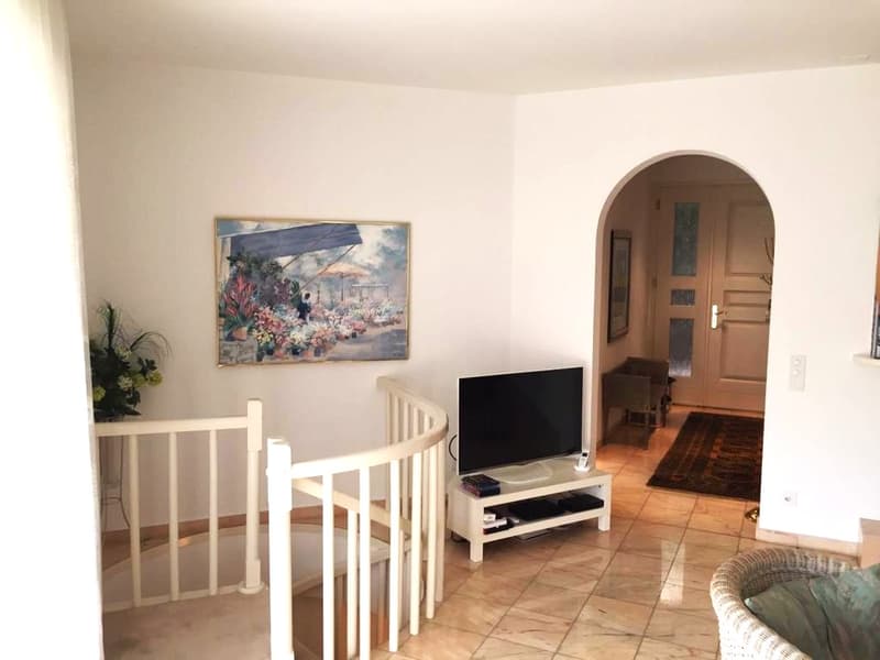 Confortevole Appartamento- Duplex di 3.5 locali a Lugano – Luminoso e Tranquillo (11)