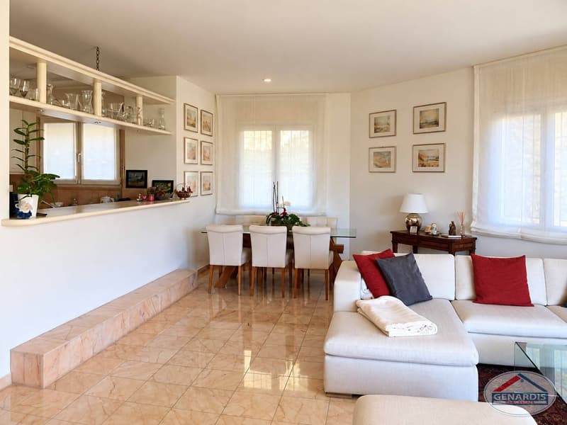 Confortevole Appartamento- Duplex di 3.5 locali a Lugano – Luminoso e Tranquillo (8)