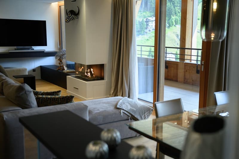Alpine living with hotel service in Andermatt (7)