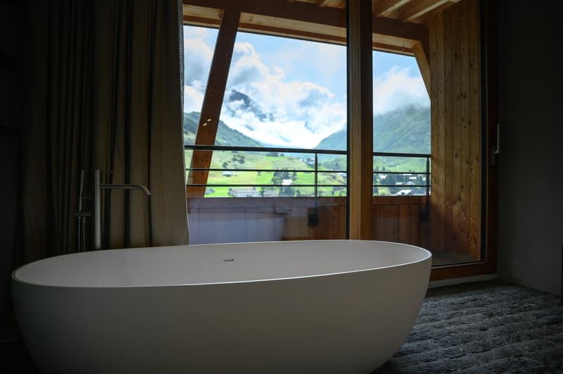 Alpine living with hotel service in Andermatt (8)