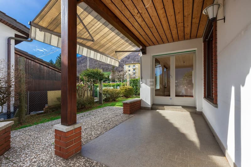 Per gli amanti delle proprietà di carattere – Villa di charme con ampio giardino a Manno (1)