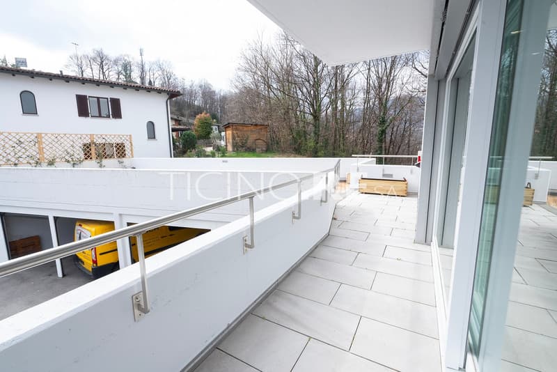 Neue 4.5-Zimmer-Wohnung mit großzügiger 70 m² Terrasse in Breganzona (14)