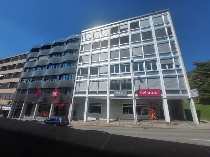 Edificio commerciale a Mendrisio (1)