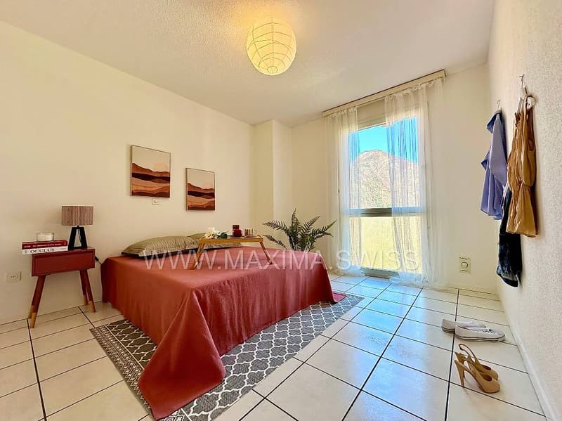 BIASCA: BRIGHT 4.5-ROOM APARTMENT WITH GARDEN (4)