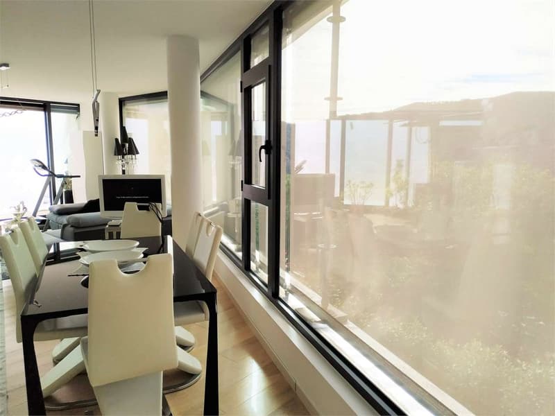 Bright Apartment with 123m terrace and garden (12)