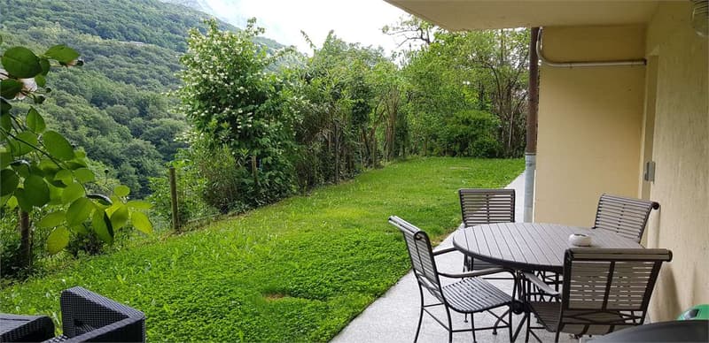 Esclusiva villa panoramica immersa nel verde (3)
