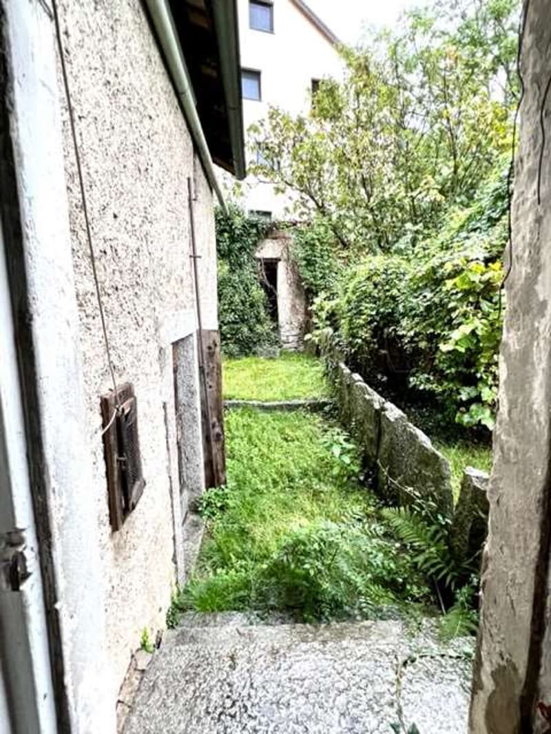 Geräumiges Tessiner Haus mit 6,5 Zimmern und Garten (11)