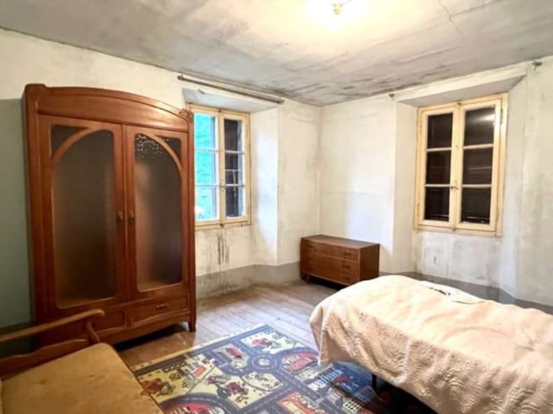 Geräumiges Tessiner Haus mit 6,5 Zimmern und Garten (6)