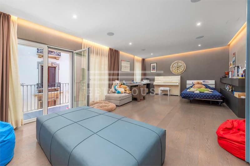 Splendido appartamento vista lago in pieno centro (11)