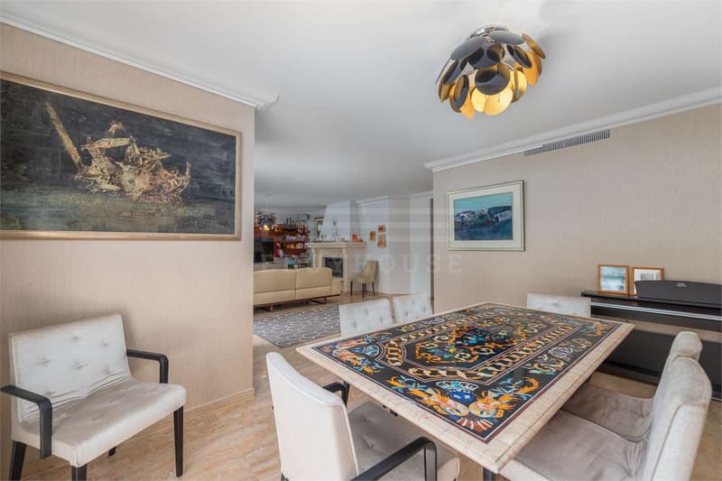 Villa rinnovata in stile mediterraneo con piscina (11)