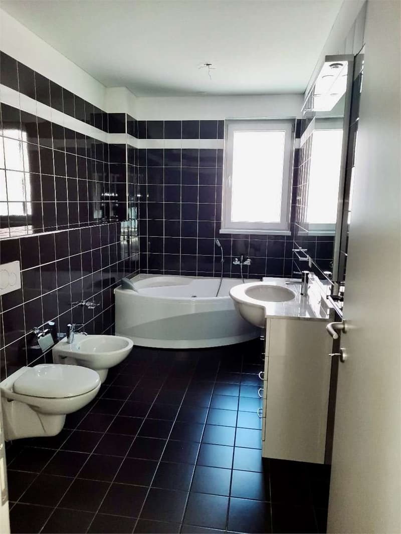 Appartement confortable avec services au dernier étage (5)