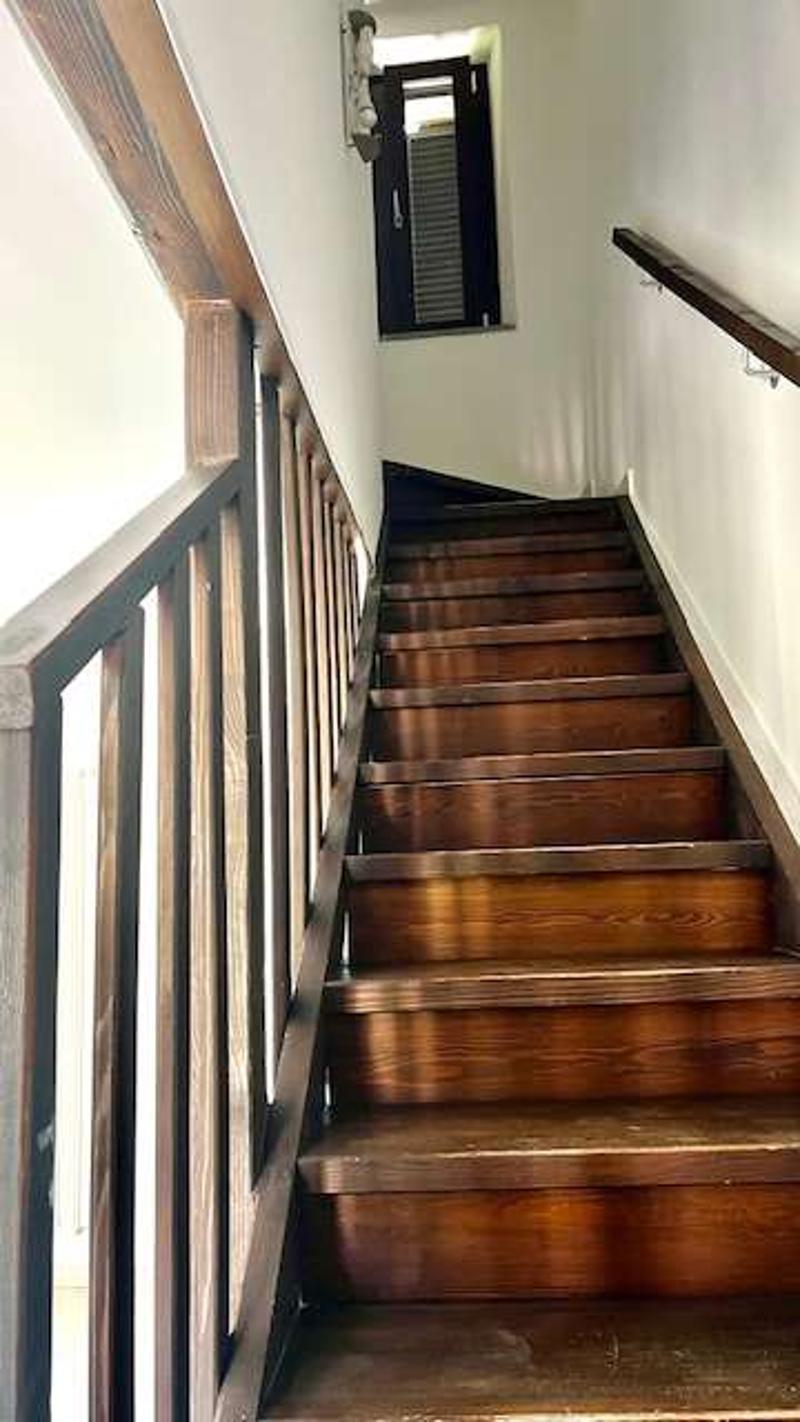 Elegantes Tessiner Haus in historischem Hof (12)