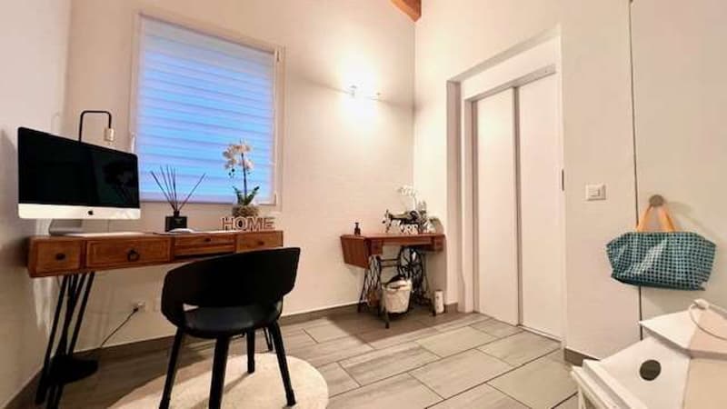 Appartamento mansardato con terrazza e vista aperta (9)