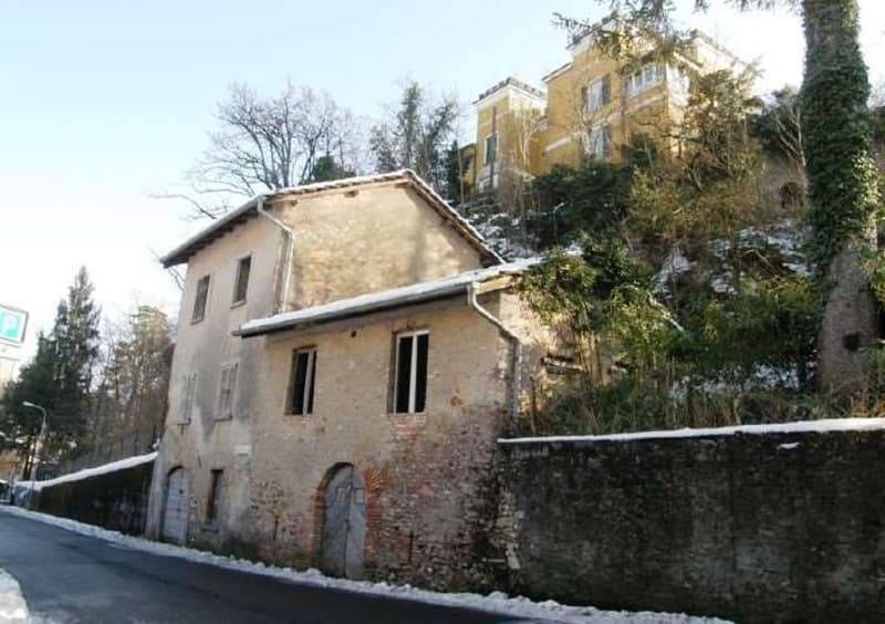Große Villa in Stabio zur Renovierung (4)