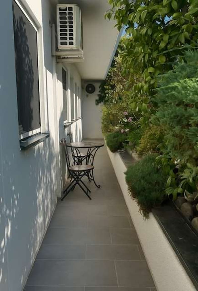 Ufficio di prestigio con giardino e terrazza in elegante residenza ad (8)