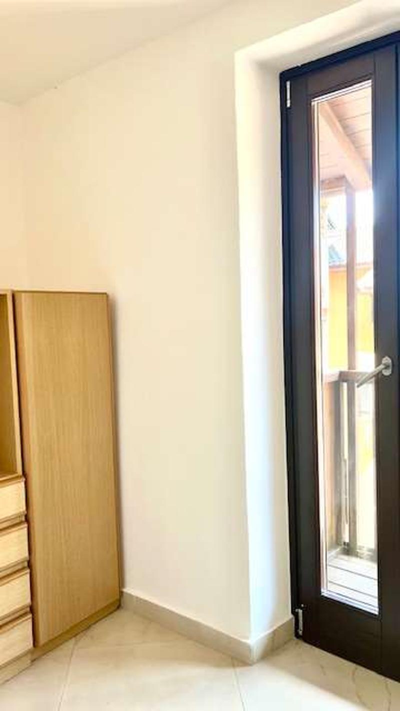 Une maison de noyau rénovée où l'ancien rencontre le moderne (10)