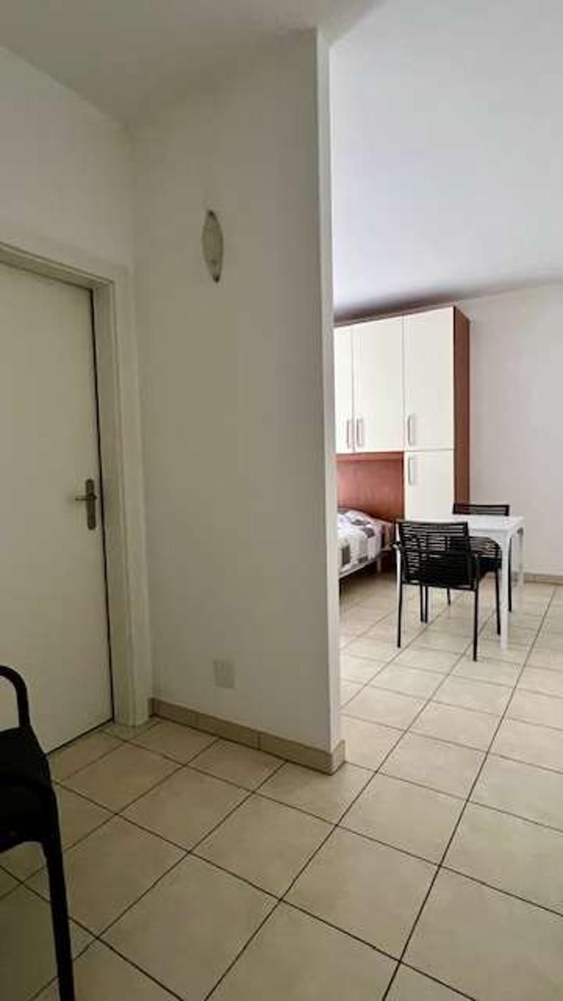 Einzimmerwohnung eingerichtet in Giubiasco mit gutem Ertrag (5)