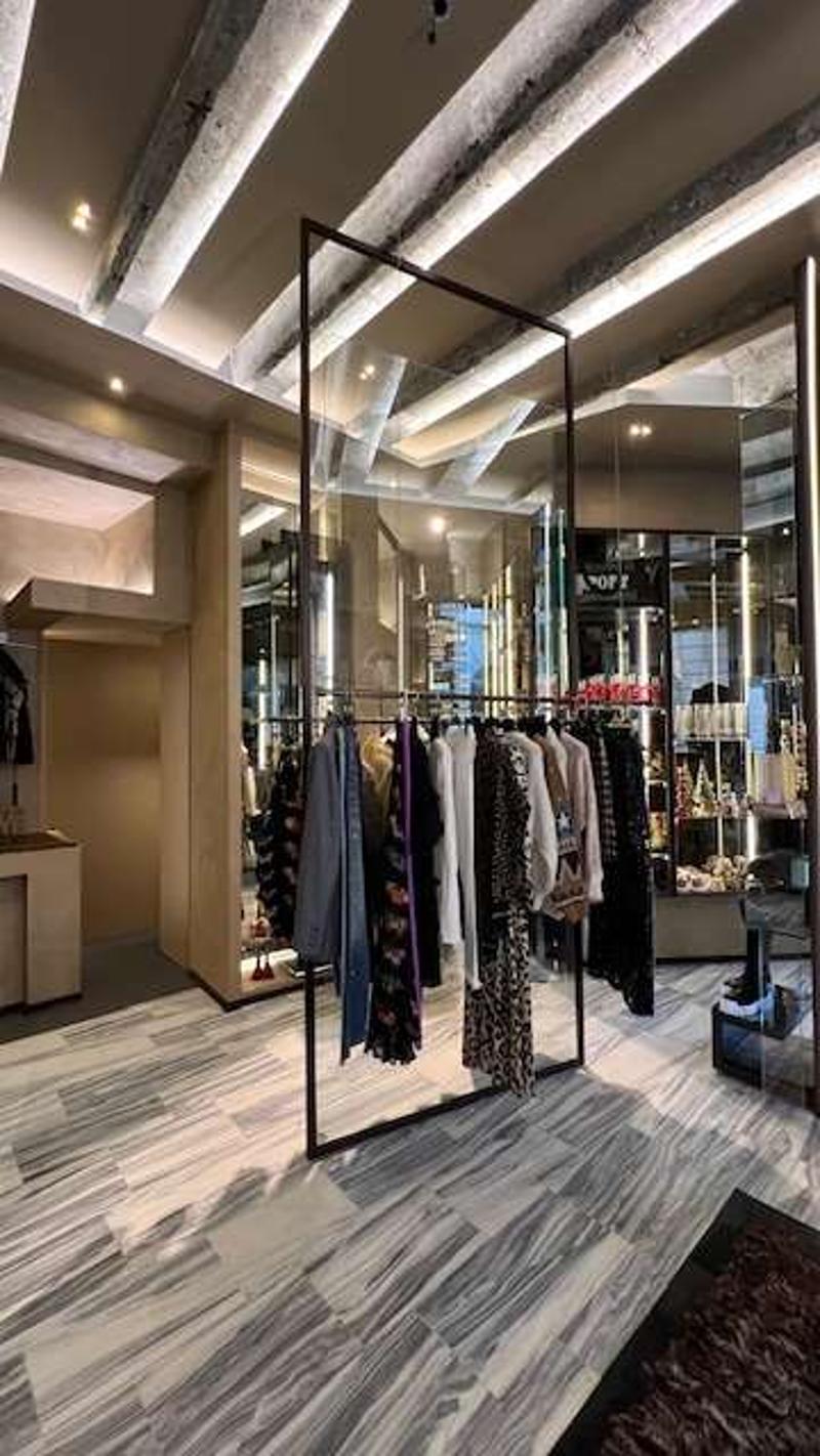 Elegante local commercial au coeur de Lugano (5)