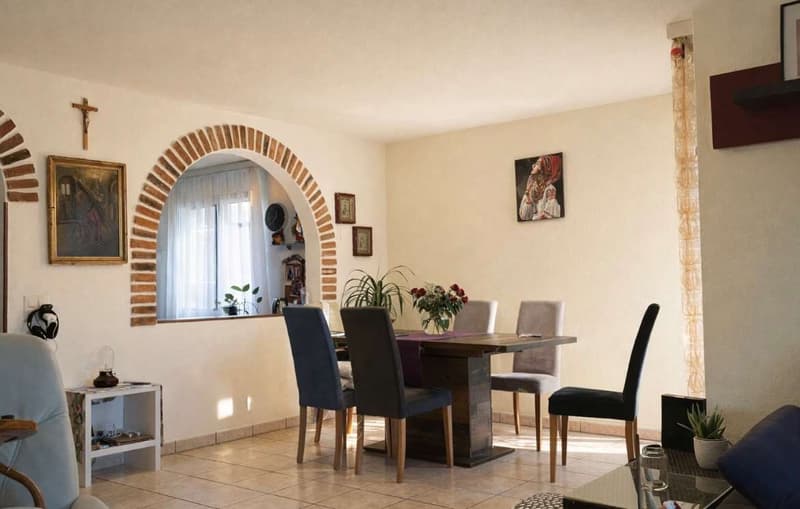 Villa unifamiliale avec jardin privé (2)