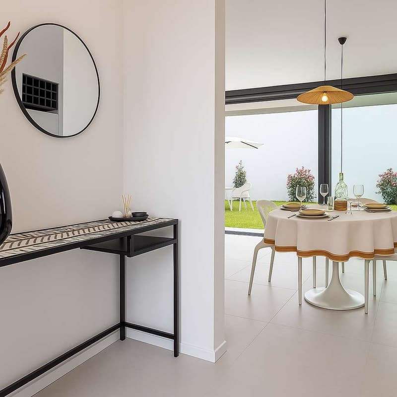 NOUVELLE VILLA AVEC JARDIN ET ESPACE MULTIFONCTIONNEL (5)