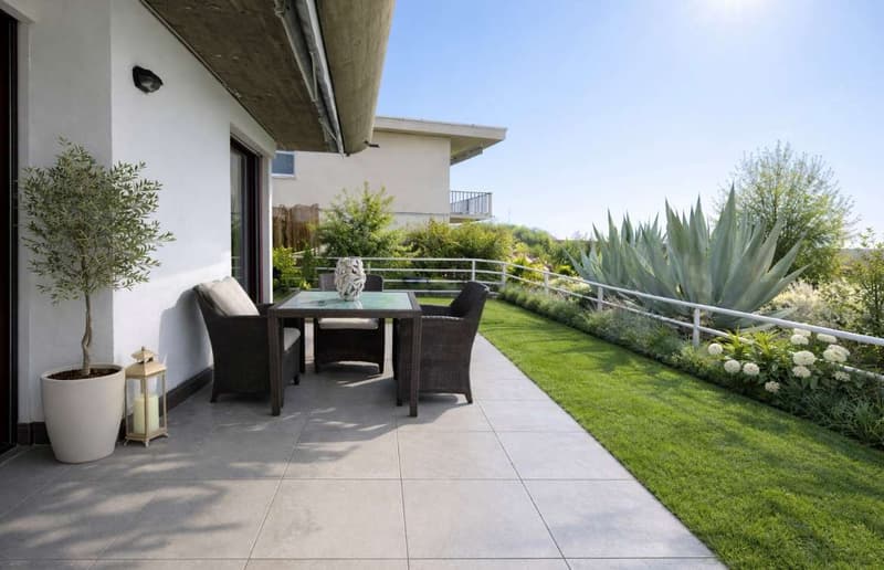 Appartement avec vue sur le lac et terrasse jardin (11)