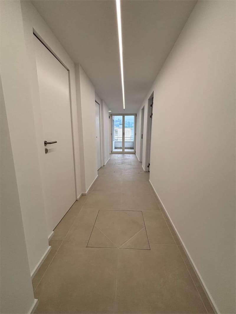 Renovated offices of various sizes (8)