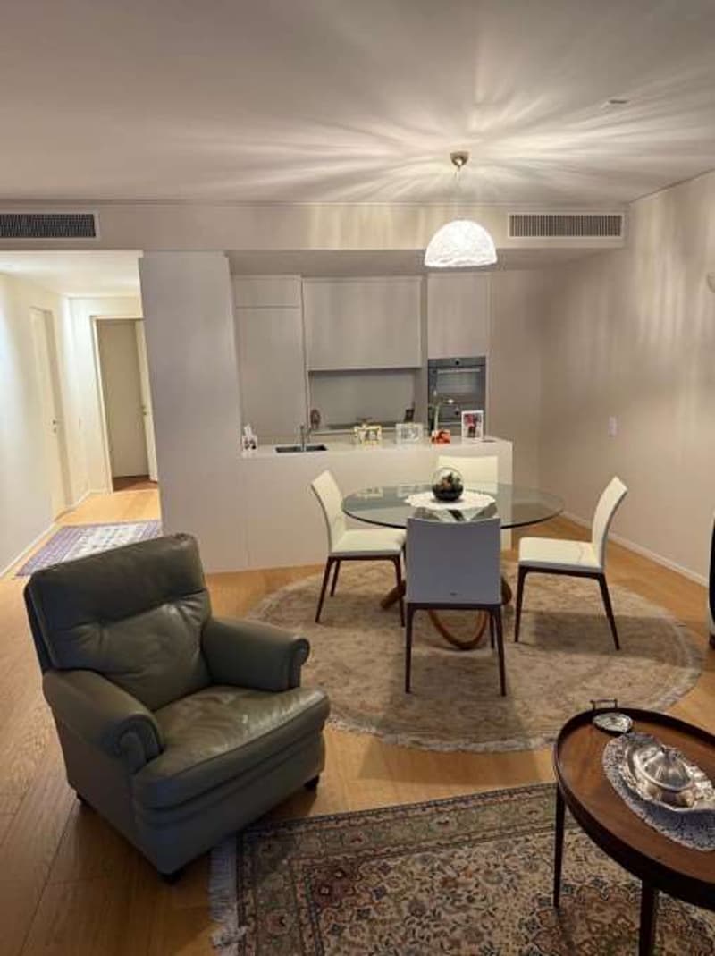 Vornehmes 3,5-Zimmer-Wohnung mit Seeblick (6)