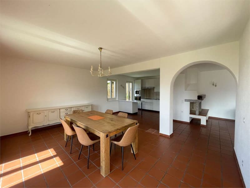 Private Oase in Porza mit Garten, überdachtem Pool und Seeblick (7)