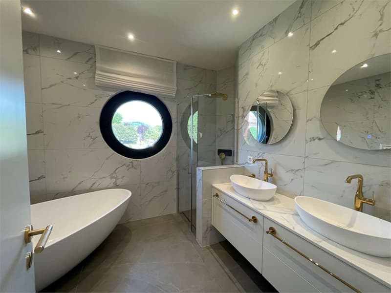 Elegante villa con piscina di fronte alla scuola americana. (7)