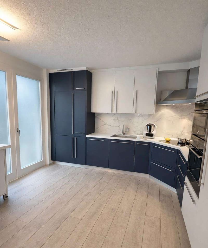 Semi-detached apartment surrounded by greenery, just a few steps from the center (3)