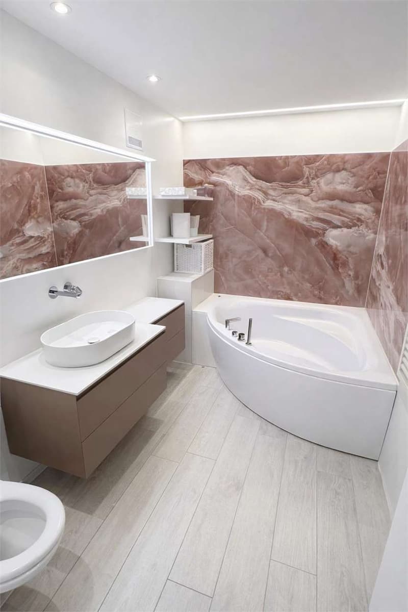 Semi-detached apartment surrounded by greenery, just a few steps from the center (5)