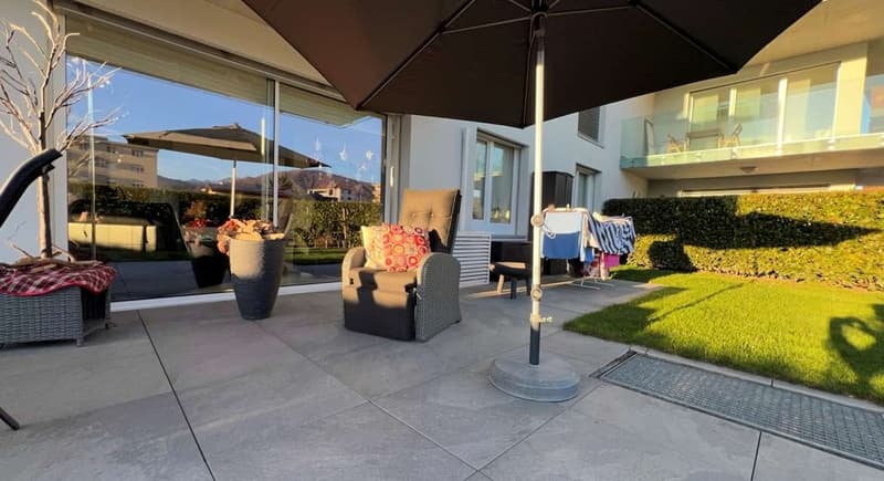Elegant apartment with large terrace and private garden (11)