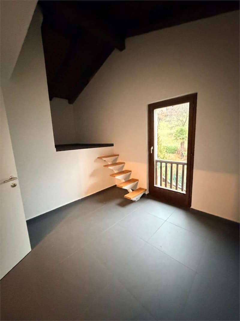 Beautiful villa with a view (6)