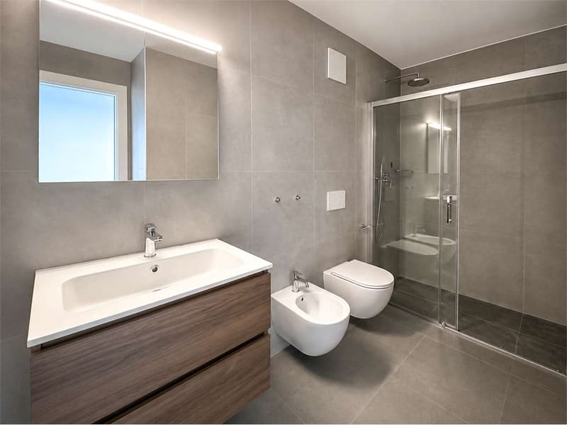 MODERNO 2.5 LOCALI CON TERRAZZO ALL'ULTIMO PIANO (8)